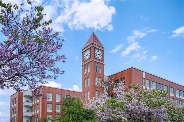 长沙市现代商贸中等职业学校招生问答