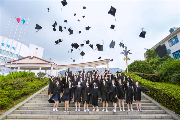 长沙市同升湖实验学校复读部师资