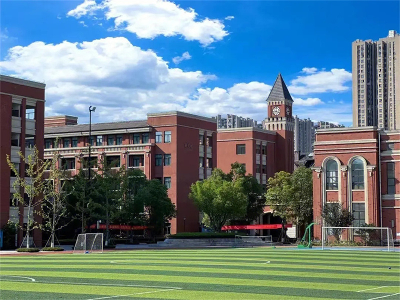 长沙复读学校收费标准与提分效果对比分析：如何选择性价比高的复读学校