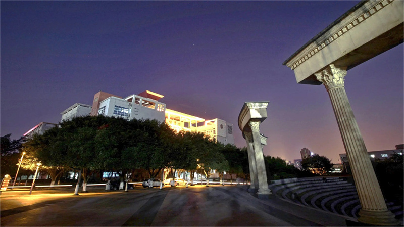 2025年华容师雅田家湖学校春季招生简章