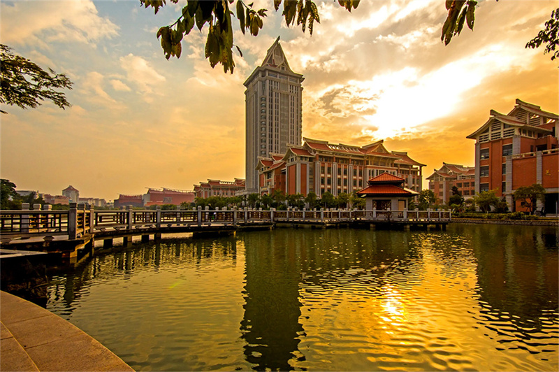 斯盛文化补习学校复读师资力量究竟如何？快来一探究竟