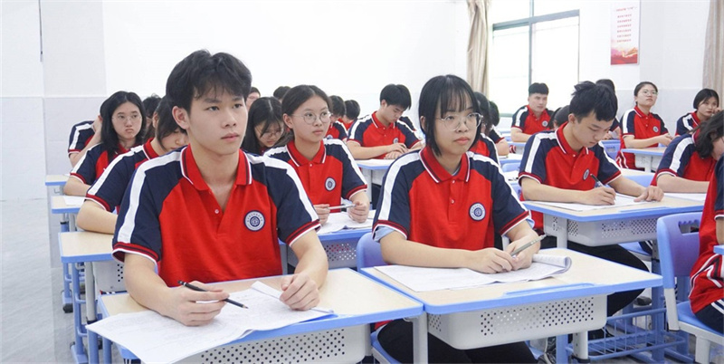 郴州市金海学校复读怎么样？好不好？