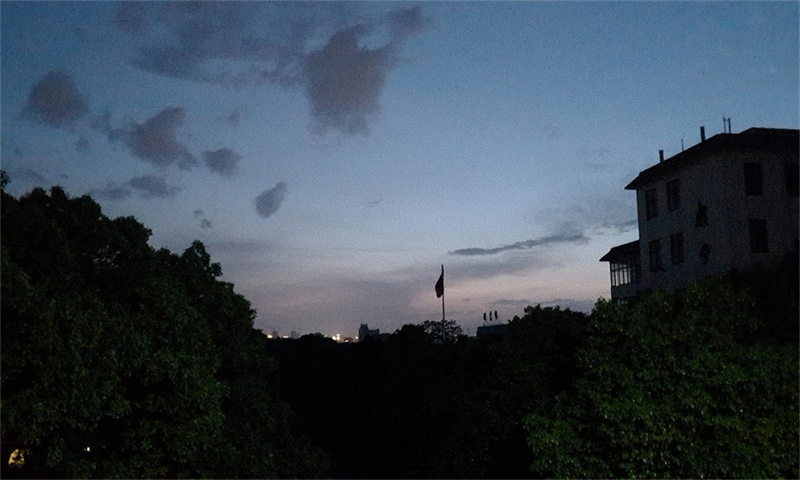 道州玉潭东阳学校学费复读_东阳玉潭学校_