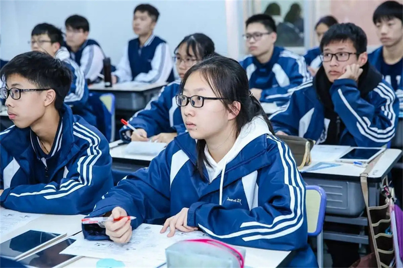 和县复读在哪报名_复读直接教育局招生办报名_