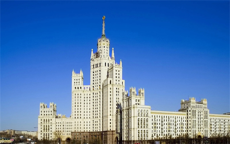 安化县五雅高级中学举行揭牌仪式，标志着发展新起点