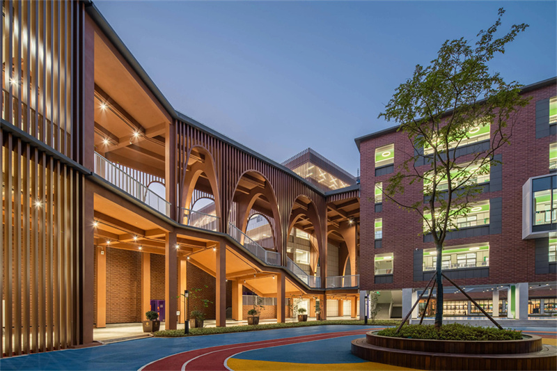 临澧县领导调度晟德学校建设，强调7月30日前务必完成三通一平