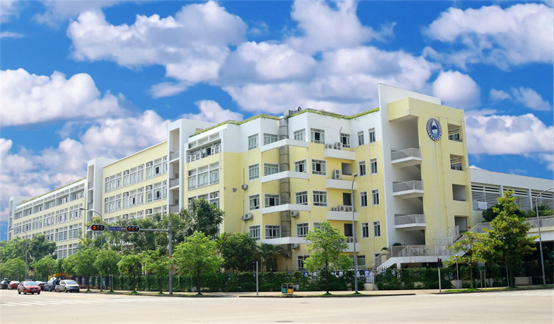 师大田家湖学校名师工作室_华容县教育人才培育基地_华容师雅田家湖学校