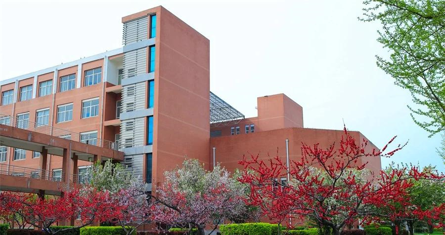 益阳市第一职业中专