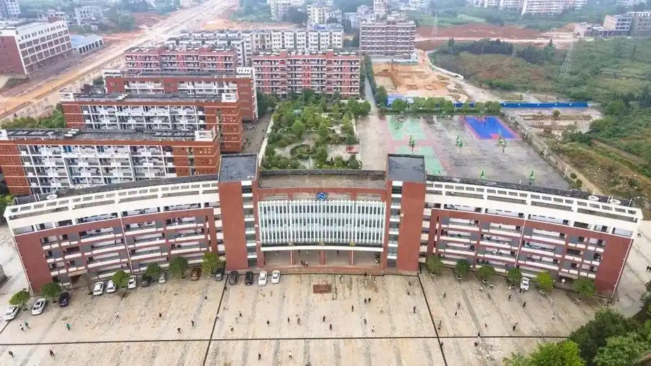 蓝山县职业中等专业学校