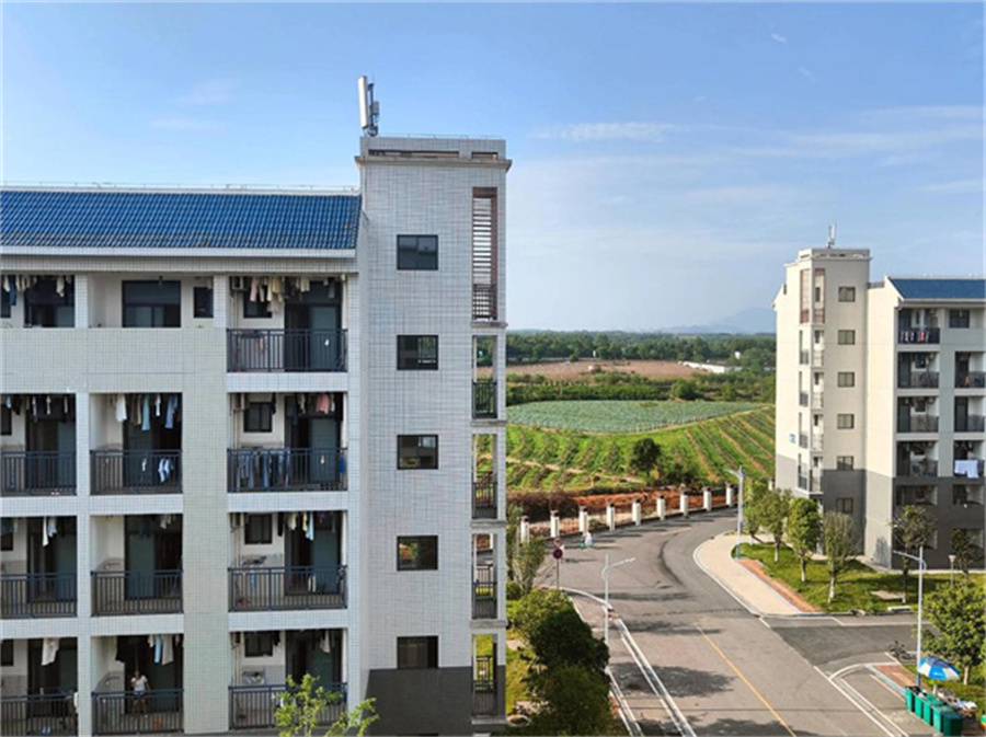 怀化市白云中等职业学校